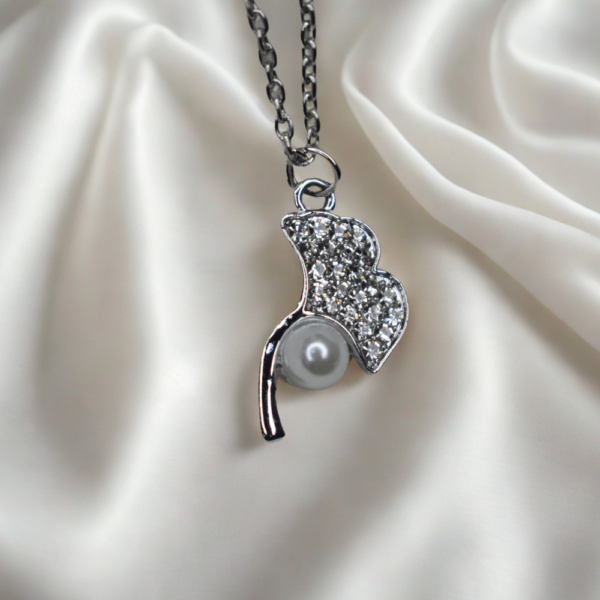 White Silver Stone Seashell Pearl