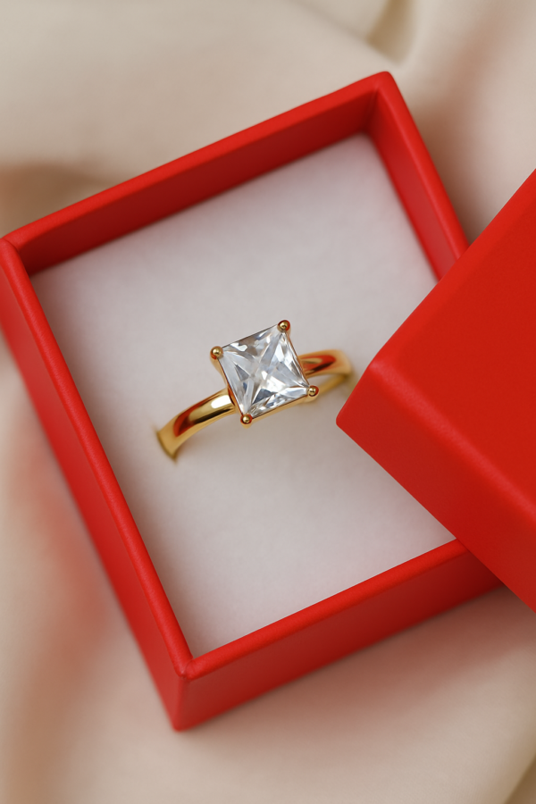 Square-Shaped Single Diamond Stone Ring